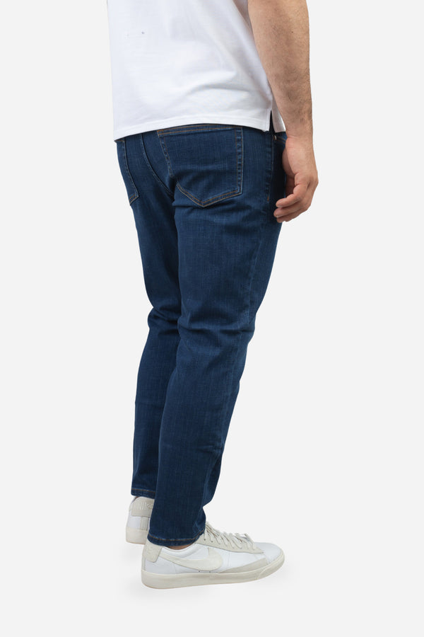 Core Extra Stretch Jeans Medium Wash