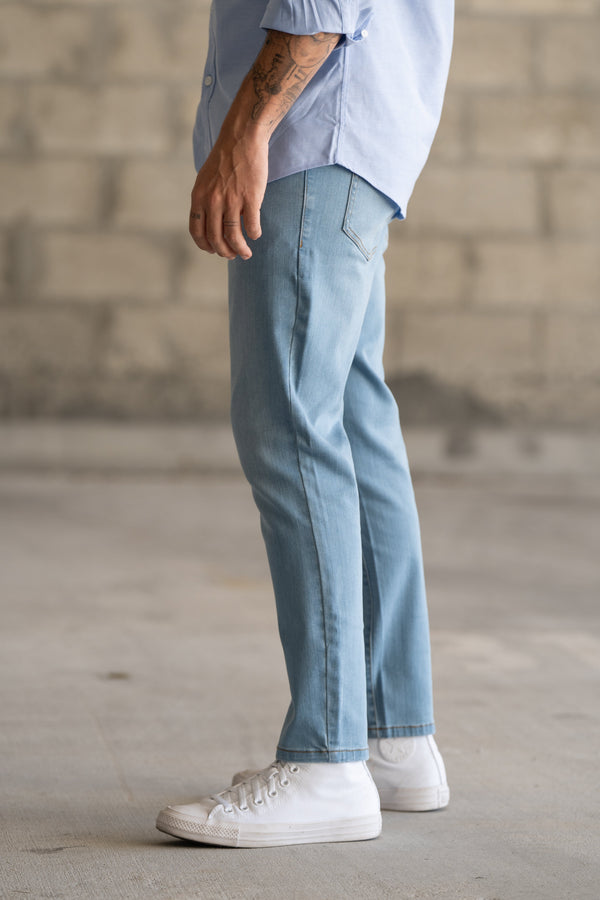 Core Extra Stretch Jeans Light Wash